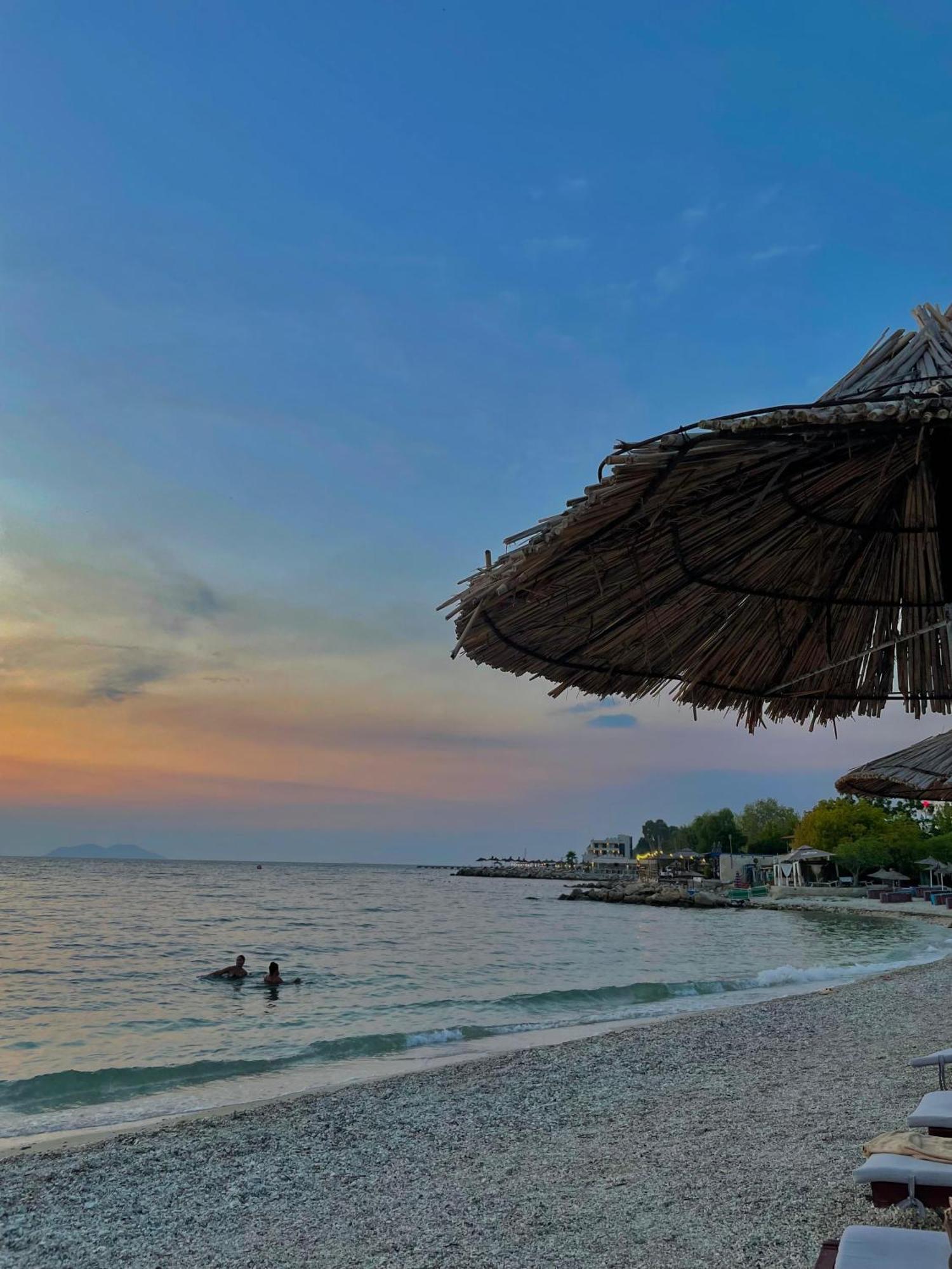 Tris3 Hotel Радима Экстерьер фото