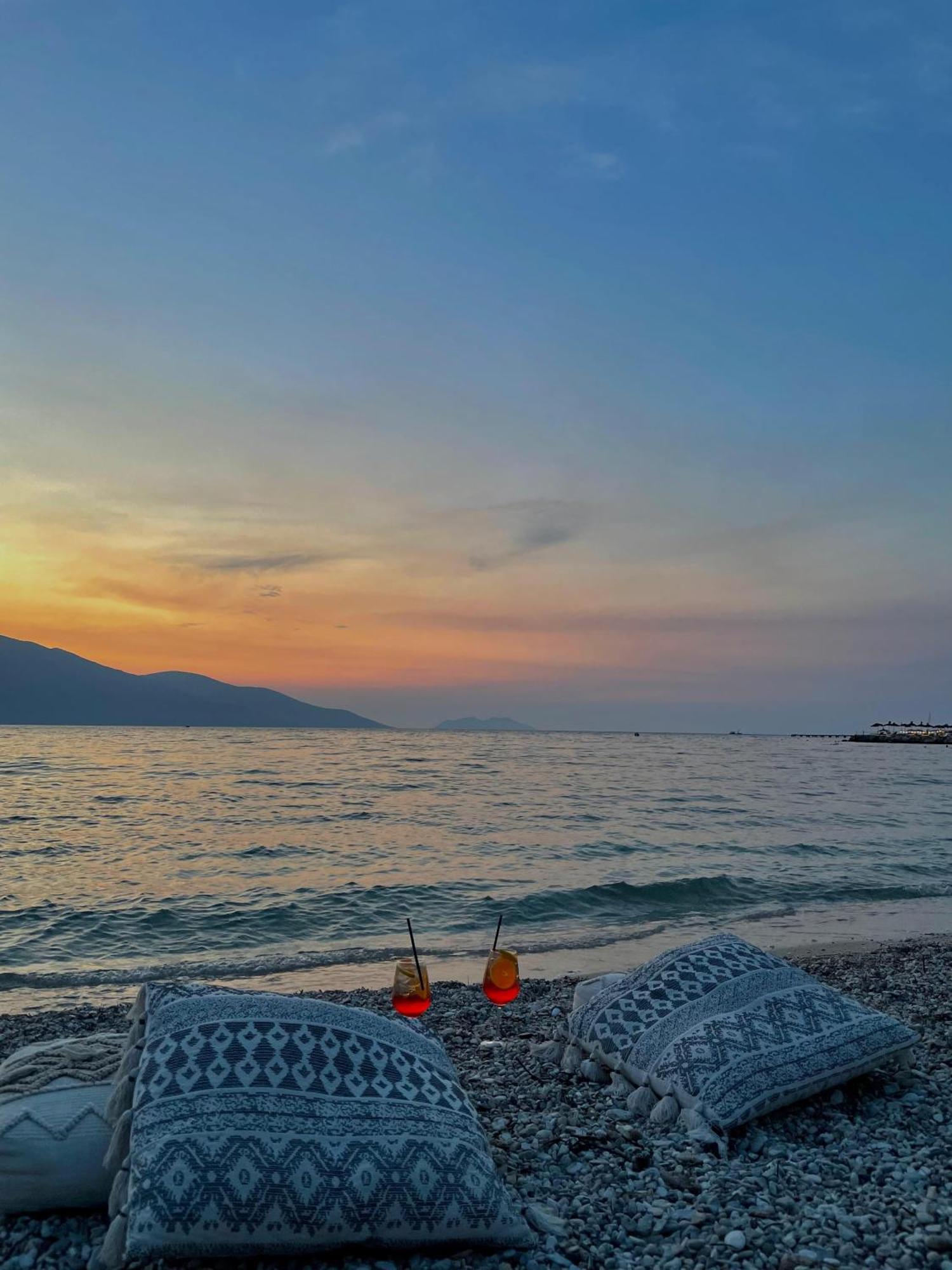 Tris3 Hotel Радима Экстерьер фото