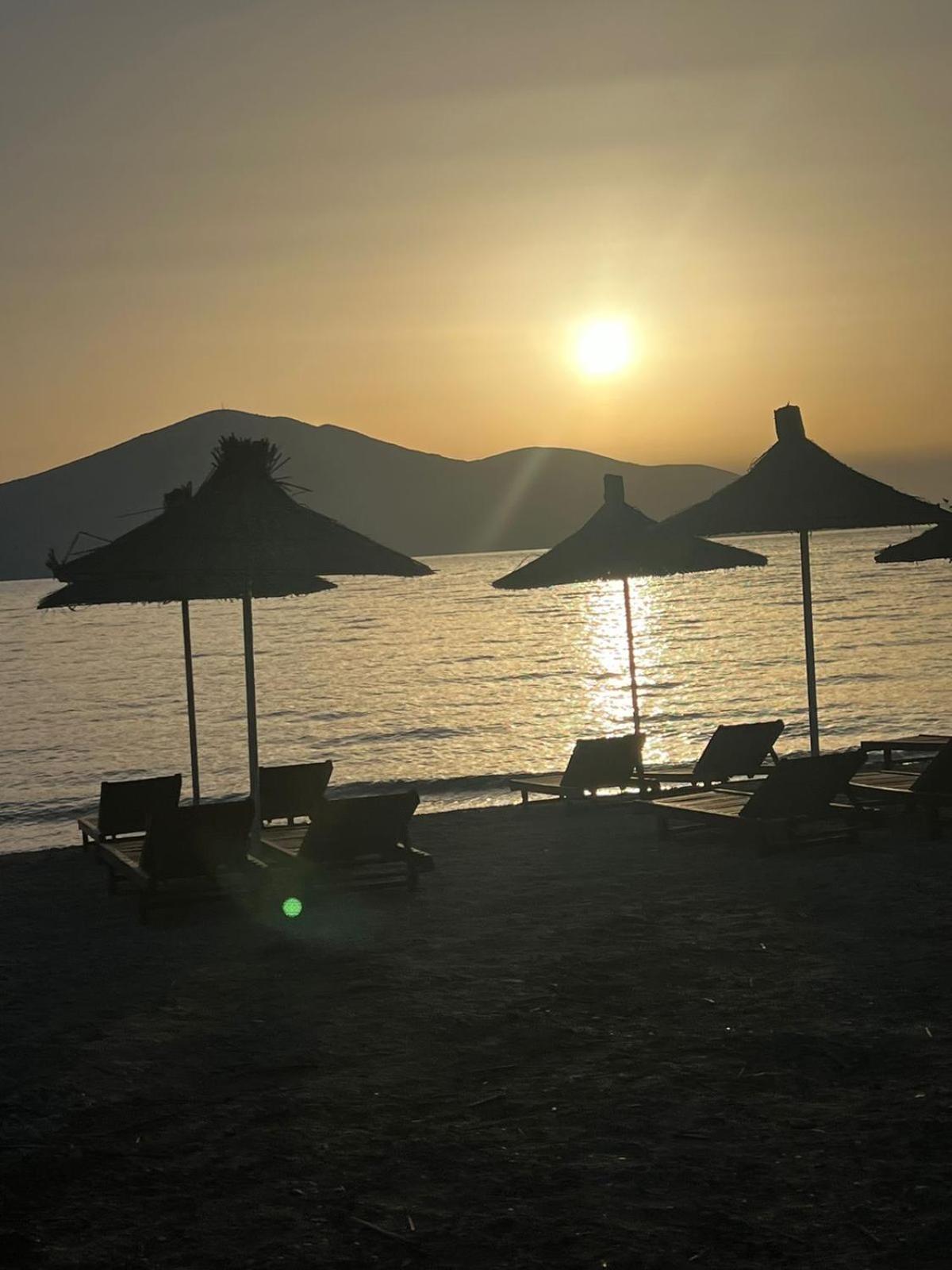 Tris3 Hotel Радима Экстерьер фото