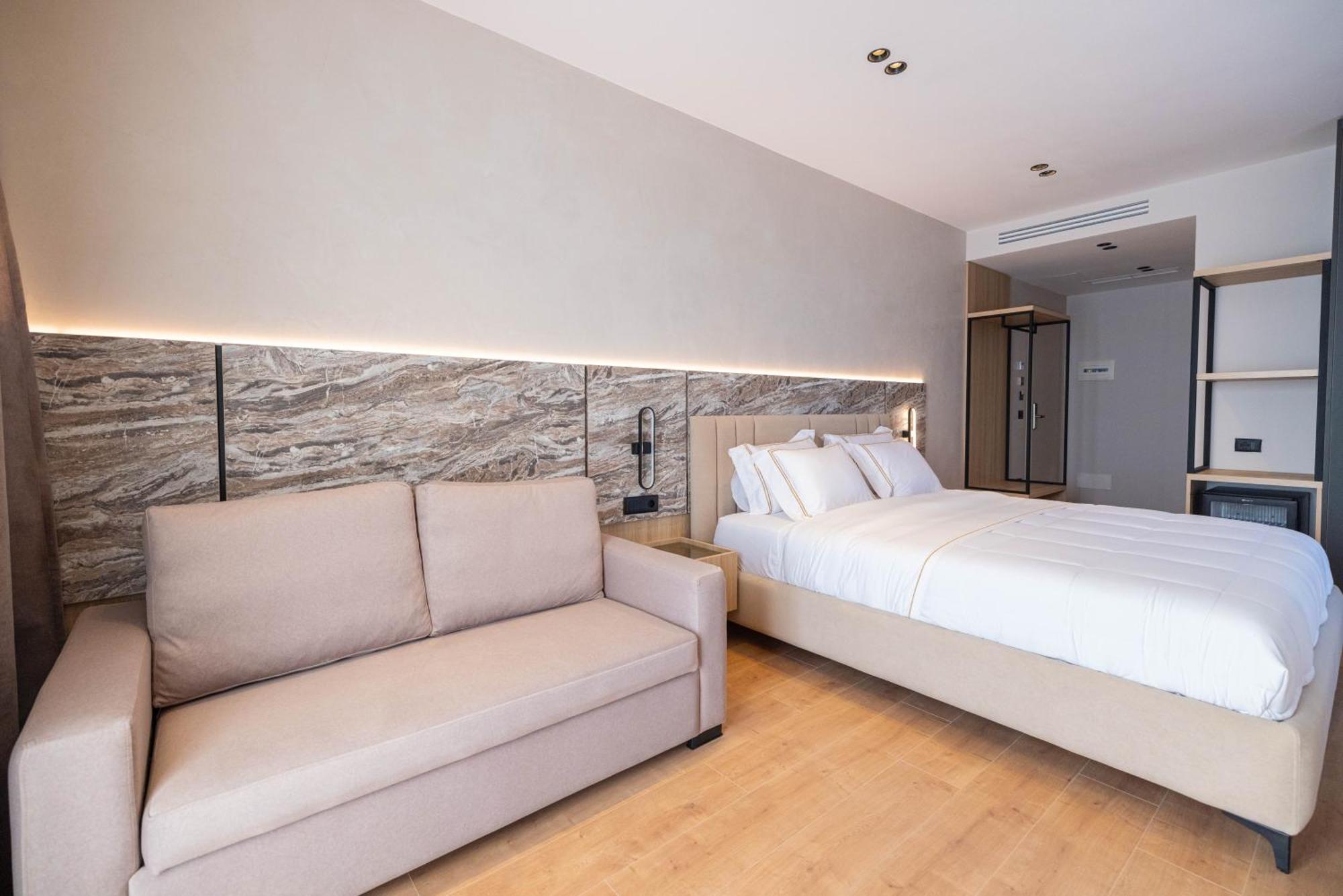 Tris3 Hotel Радима Экстерьер фото