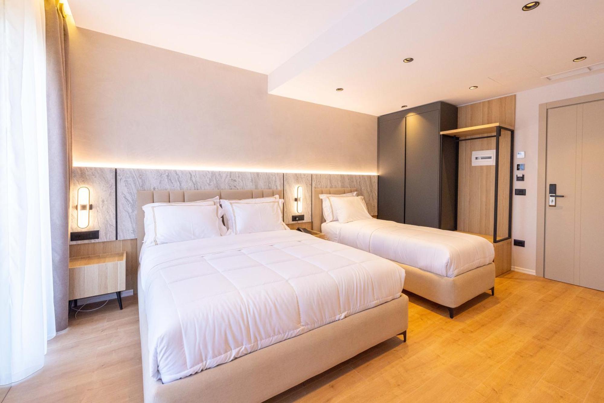 Tris3 Hotel Радима Экстерьер фото