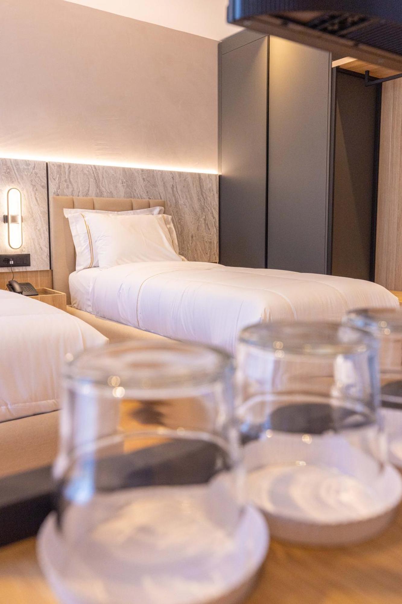 Tris3 Hotel Радима Экстерьер фото